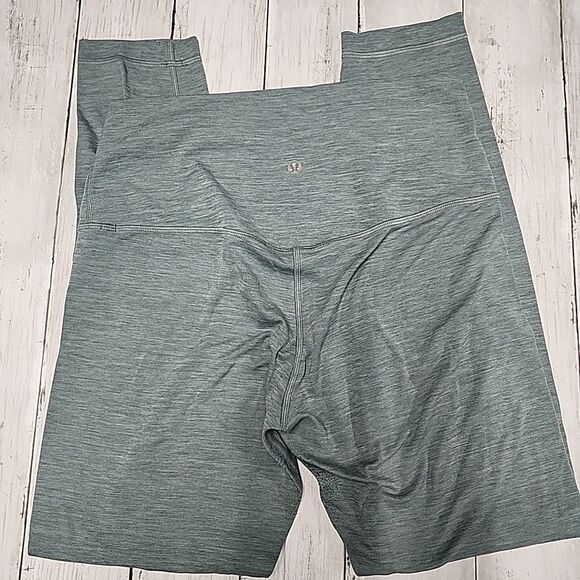 Lululemon Women's Align High Rise Pant 25” Graygreen Size 8 Buttery Soft Fabric - Picture 3 of 9
